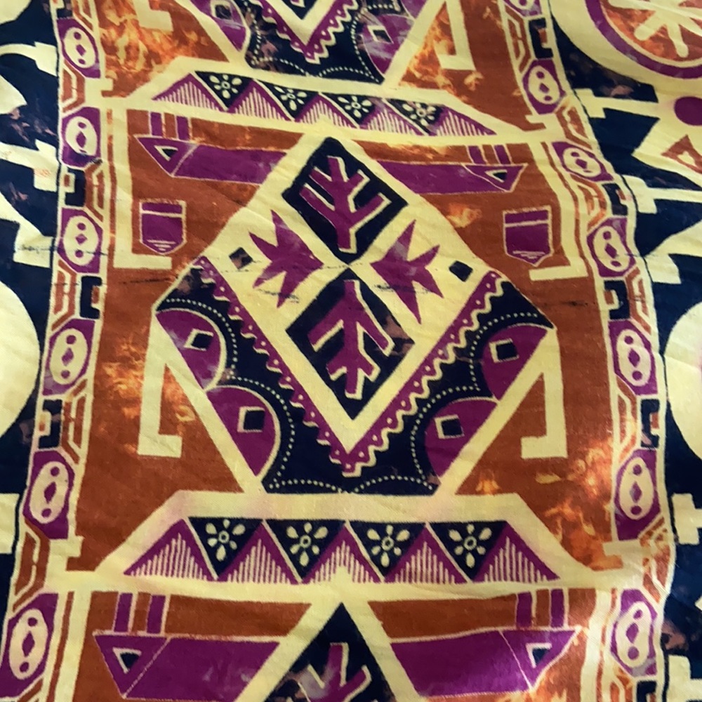 MULTI-COLORED WRAP/SCARF - Picture 2 of 8